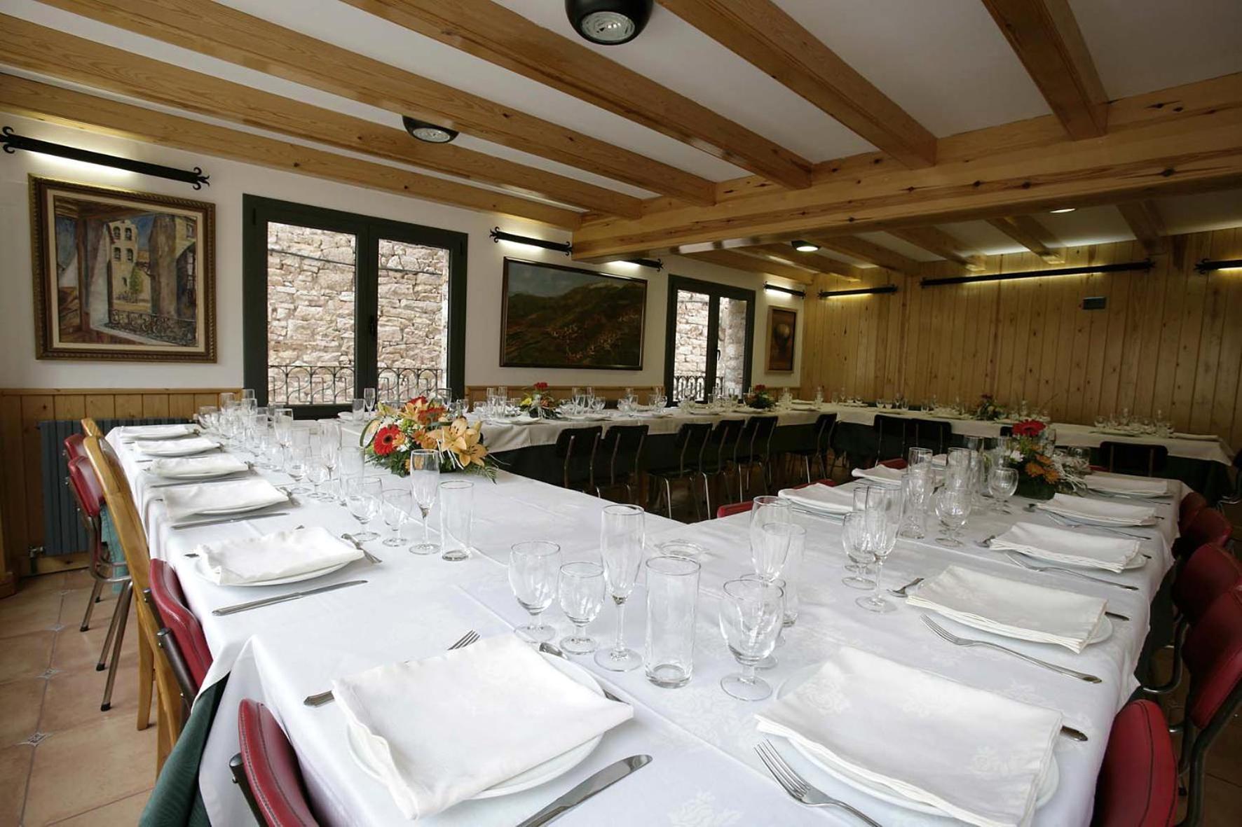 Hostal La Muntanya Castellar De N'Hug Eksteriør bilde