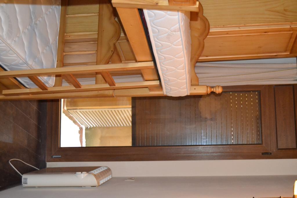 Hostal La Muntanya Castellar De N'Hug Eksteriør bilde
